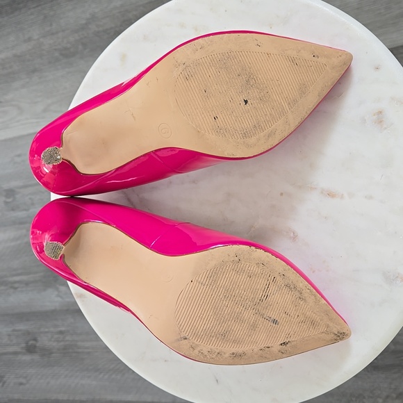 Le Chateau Hot Pink Patent Pointed-Toe Pumps - Picture 6 of 7